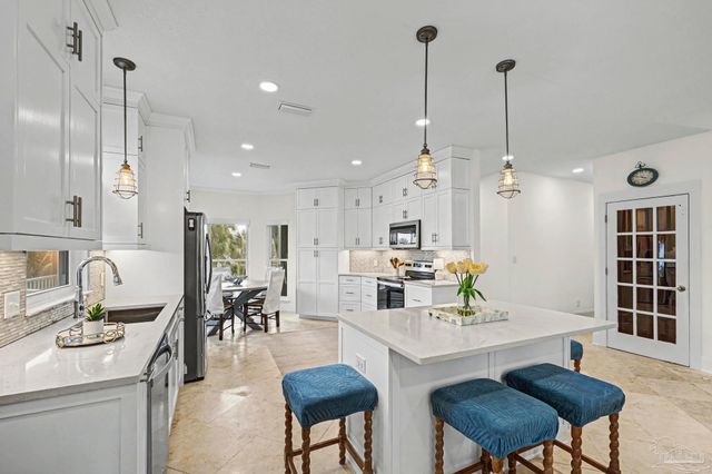 5 Sugar Bowl Ln, Pensacola Beach, FL 32561