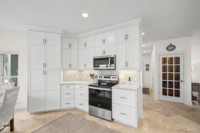 5 Sugar Bowl Ln, Pensacola Beach, FL 32561