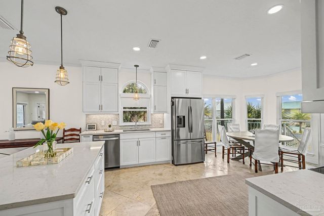 5 Sugar Bowl Ln, Pensacola Beach, FL 32561