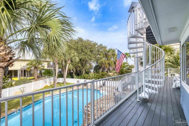 5 Sugar Bowl Ln, Pensacola Beach, FL 32561