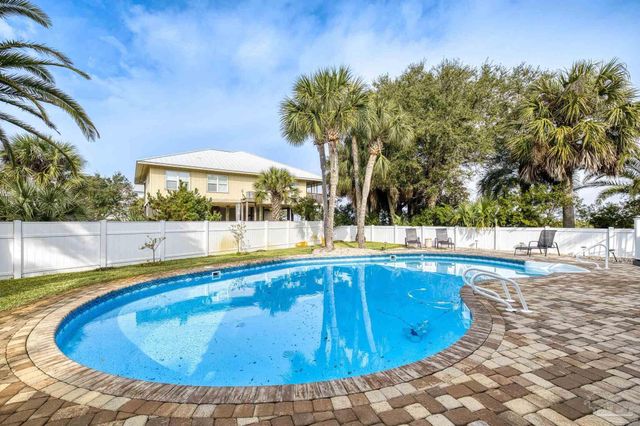 5 Sugar Bowl Ln, Pensacola Beach, FL 32561