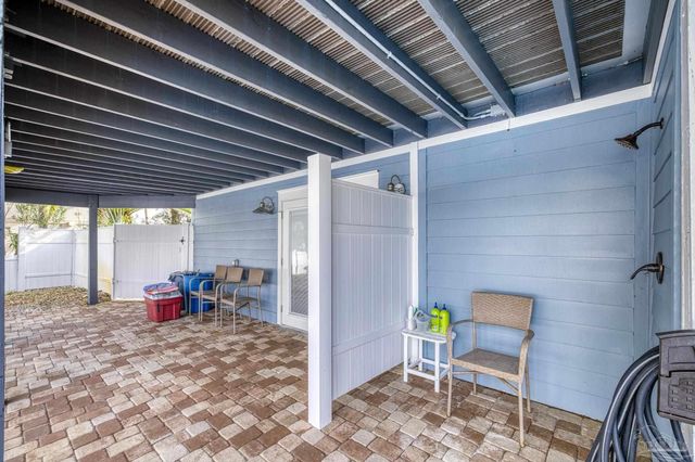 5 Sugar Bowl Ln, Pensacola Beach, FL 32561