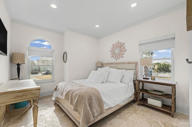 5 Sugar Bowl Ln, Pensacola Beach, FL 32561