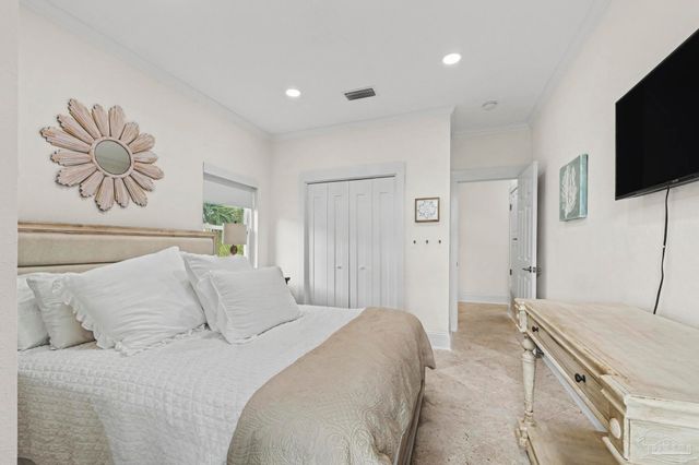 5 Sugar Bowl Ln, Pensacola Beach, FL 32561