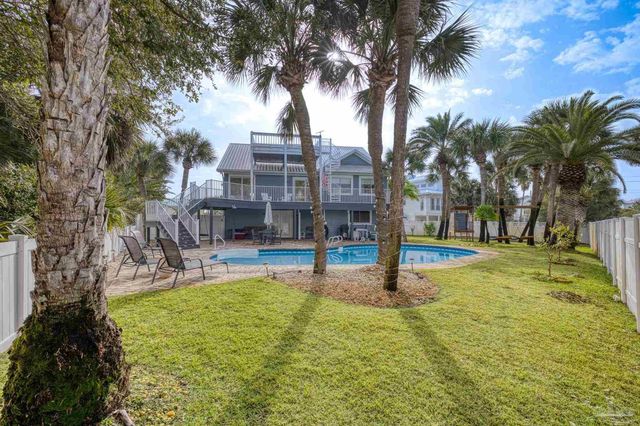 5 Sugar Bowl Ln, Pensacola Beach, FL 32561