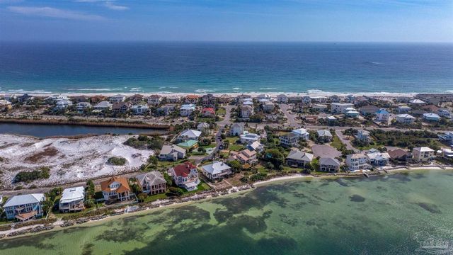 5 Sugar Bowl Ln, Pensacola Beach, FL 32561