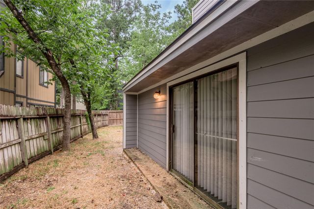 26620 Primrose Court, Huntsville, TX 77320