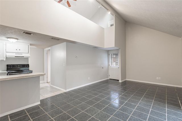 26620 Primrose Court, Huntsville, TX 77320