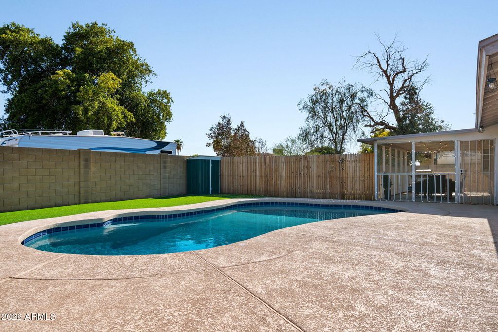 1301 W KERRY Lane, Phoenix, AZ 85027 — photo 5