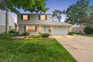 11225 Alwardt Drive, Sterling Heights, MI 48313