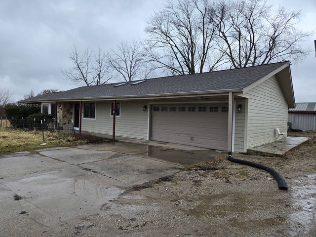 3303 E Exchange Street, Crete, IL 60417