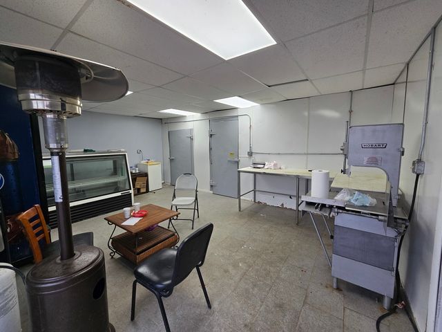 3303 E Exchange Street, Crete, IL 60417