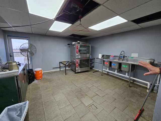 3303 E Exchange Street, Crete, IL 60417