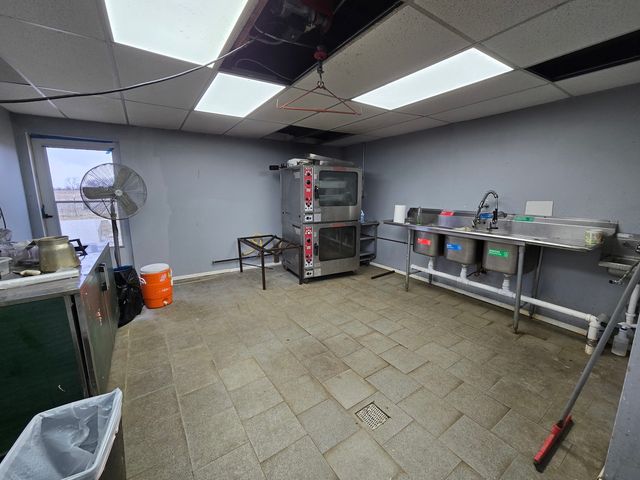 3303 E Exchange Street, Crete, IL 60417