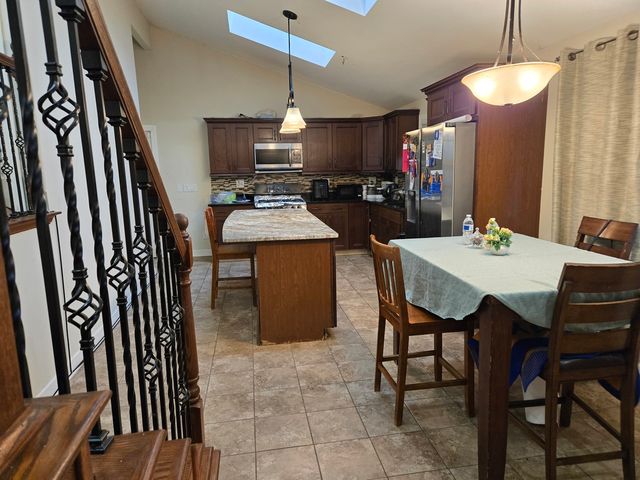 3303 E Exchange Street, Crete, IL 60417