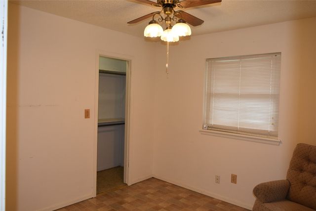 3628 Rolling Lane Circle, Midwest City, OK 73110