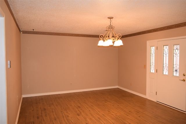 3628 Rolling Lane Circle, Midwest City, OK 73110