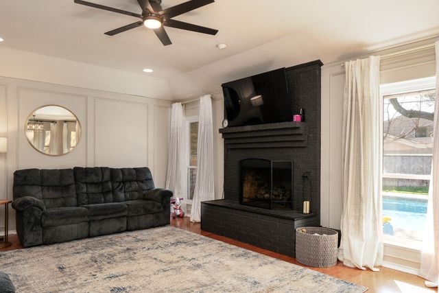 5716 Sage Bloom Drive, Arlington, TX 76017