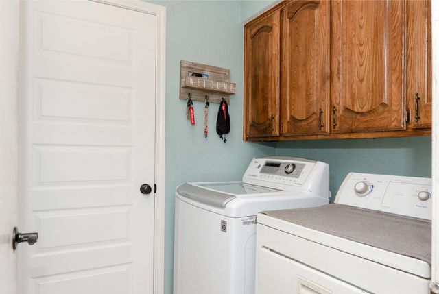 5716 Sage Bloom Drive, Arlington, TX 76017