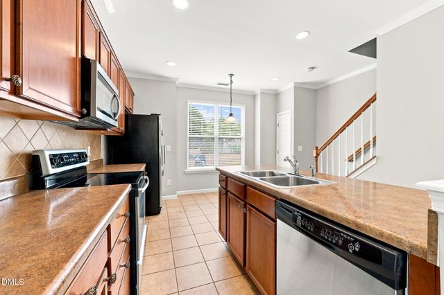2920 Casona Way, Raleigh, NC 27616