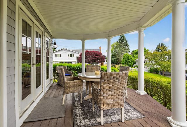 31 Pleasant Point Drive, Portsmouth, NH 03801