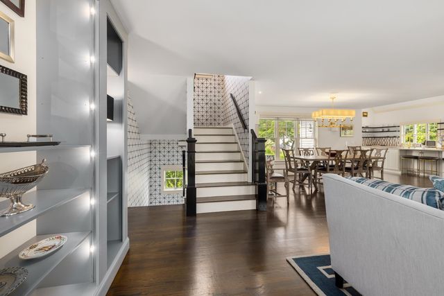 31 Pleasant Point Drive, Portsmouth, NH 03801