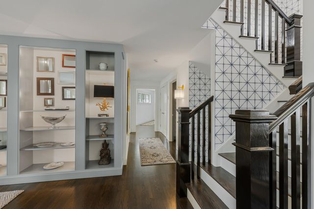 31 Pleasant Point Drive, Portsmouth, NH 03801