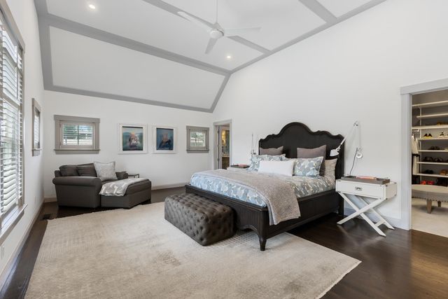 31 Pleasant Point Drive, Portsmouth, NH 03801