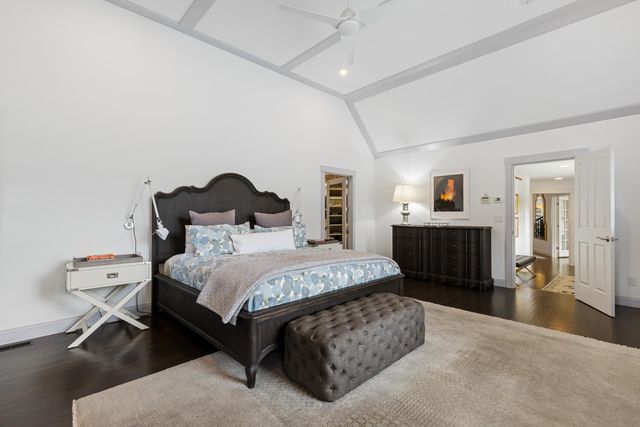 31 Pleasant Point Drive, Portsmouth, NH 03801