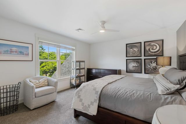 31 Pleasant Point Drive, Portsmouth, NH 03801