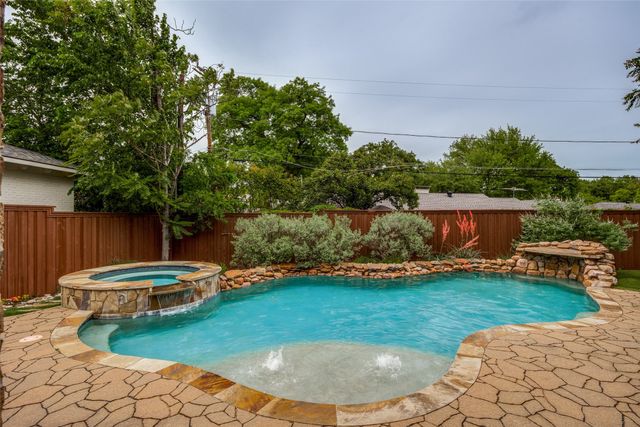 6431 Vickery Boulevard, Dallas, TX 75214
