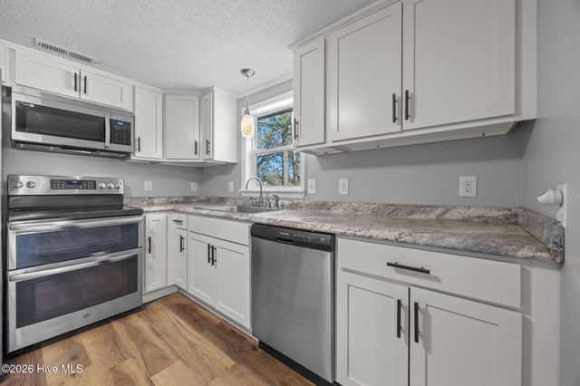 127 Moosehart Avenue, Jacksonville, NC 28540