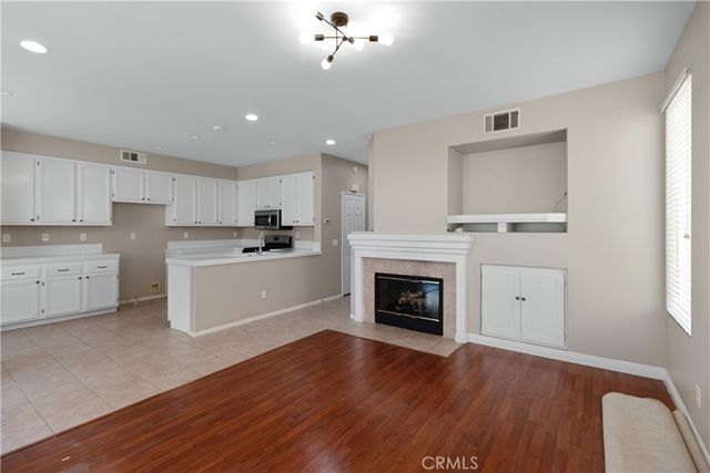 255 Roxanne, Corona, CA 92882