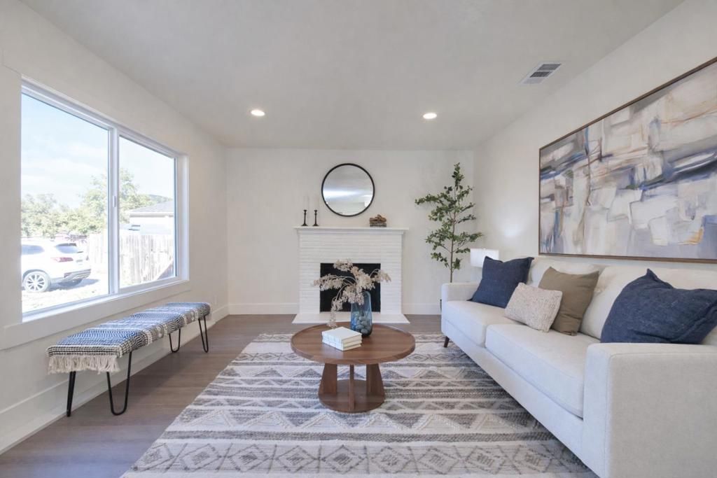 Image 8 of property listing at 10273 Agnes Circle, Rancho Cordova, CA 95670