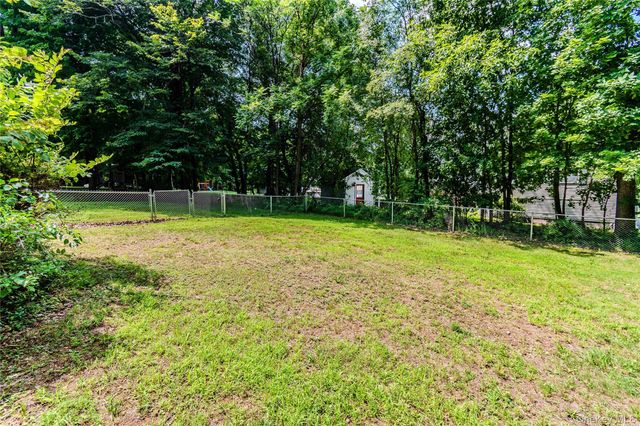 19 Farmstead Road, New Windsor, NY 12553