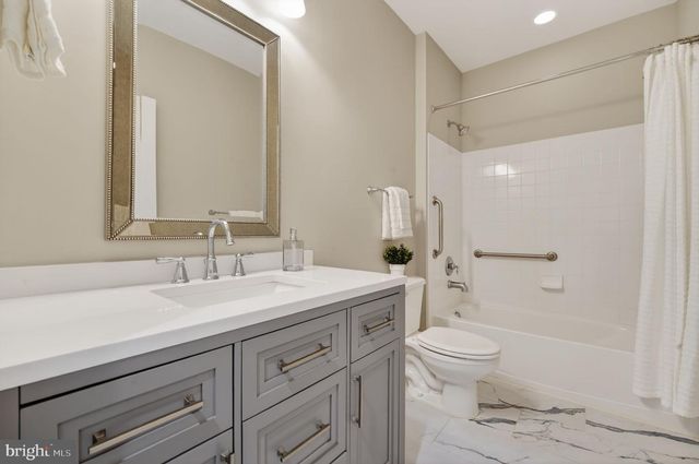 42966 VINO ROSSO CT, Ashburn, VA 20148