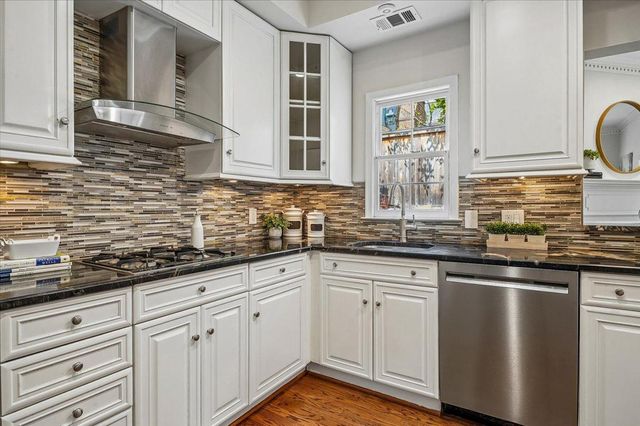 513 FRANKLIN ST, Alexandria, VA 22314