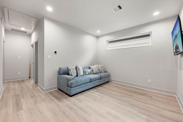 5722 Rucio Lane A, Houston, TX 77092