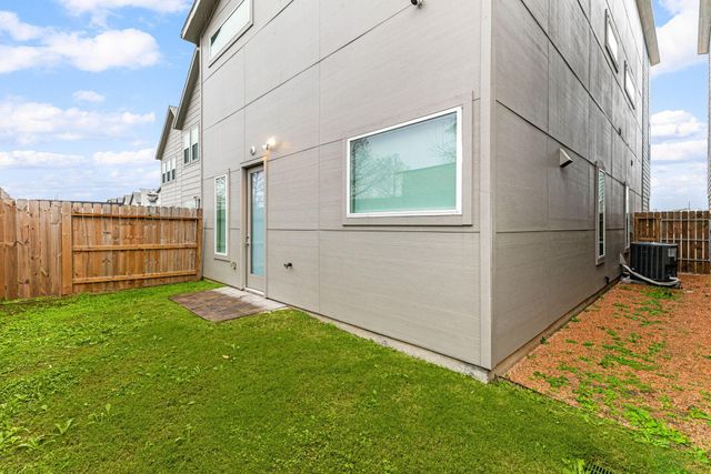 5722 Rucio Lane A, Houston, TX 77092