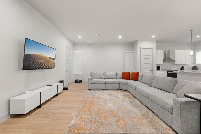 5722 Rucio Lane A, Houston, TX 77092