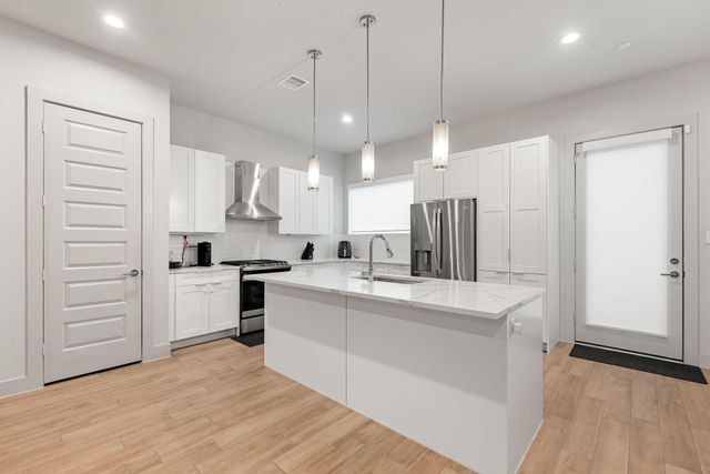 5722 Rucio Lane A, Houston, TX 77092