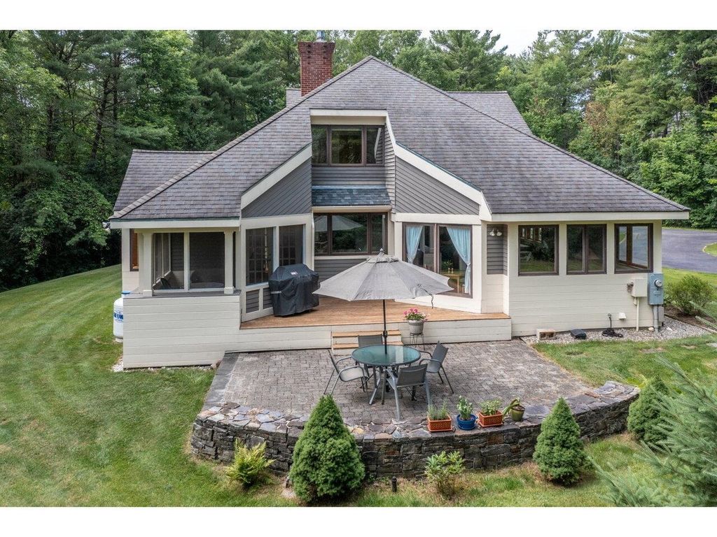702 Beaver Creek Road, Shelburne, VT 05482