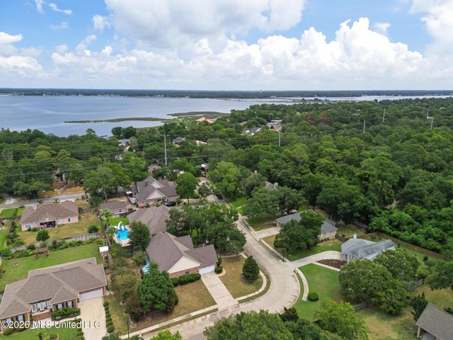 2582 Hampton Lane, Biloxi, MS 39531