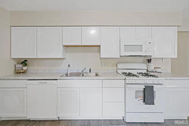 2103 W JEFFERSON Street, Kokomo, IN 46901