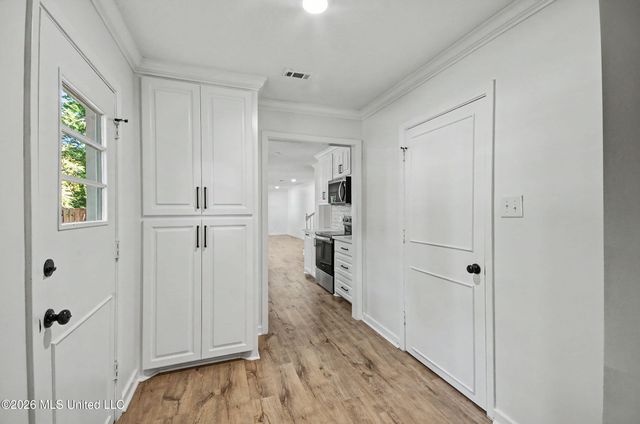 5366 Balmoral Drive, Jackson, MS 39211