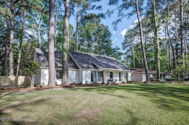 5366 Balmoral Drive, Jackson, MS 39211
