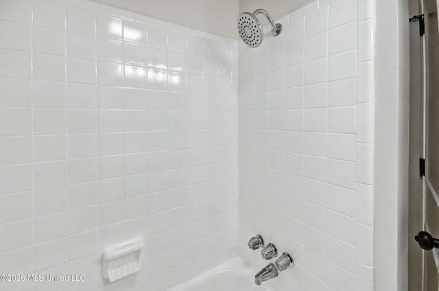 5366 Balmoral Drive, Jackson, MS 39211