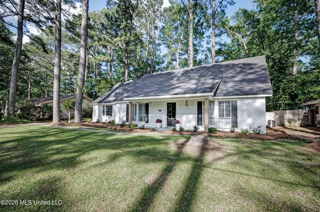 5366 Balmoral Drive, Jackson, MS 39211