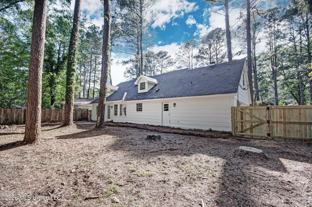 5366 Balmoral Drive, Jackson, MS 39211
