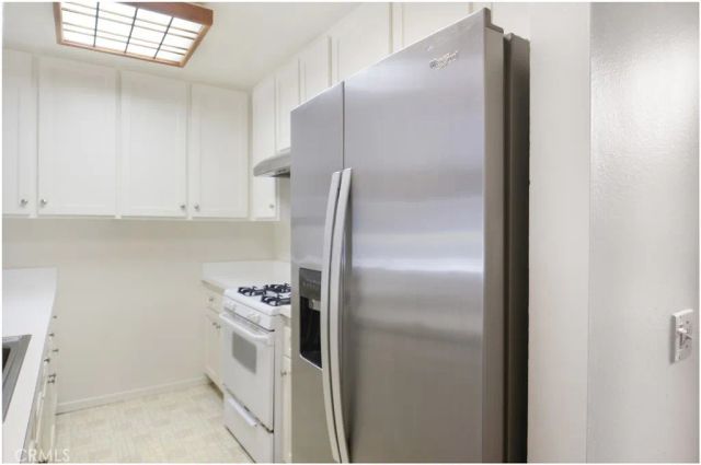 183 Lemon 223, Irvine, CA 92618